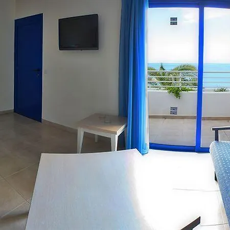 Myroandrou Aparthotel 4*