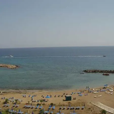 Myroandrou Apart-hotel Pernera