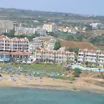 Aparthotel Myroandrou 4*