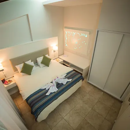 Myroandrou Aparthotel