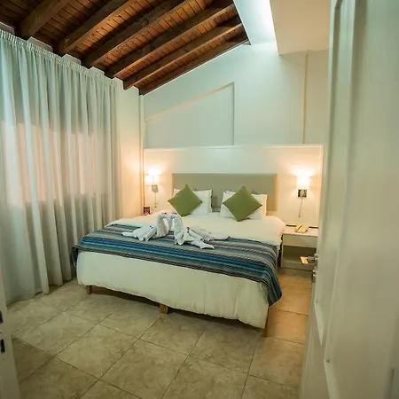 Myroandrou Aparthotel