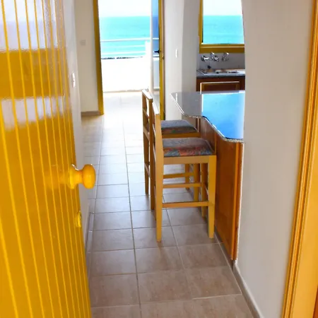 Aparthotel Myroandrou Pernera