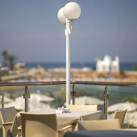 Myroandrou Aparthotel 3*