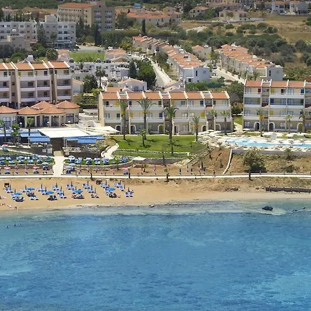 Aparthotel Myroandrou