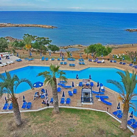 Aparthotel Myroandrou 3*