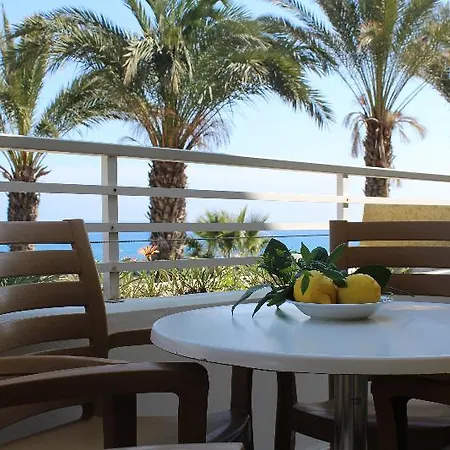 Myroandrou 4* Pernera