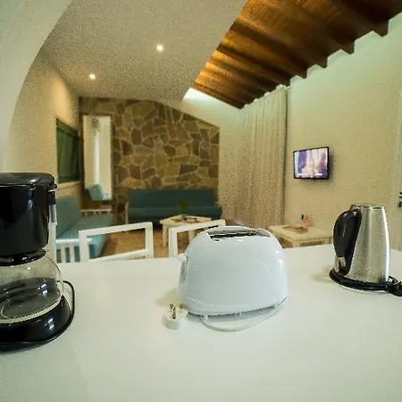 Aparthotel Myroandrou