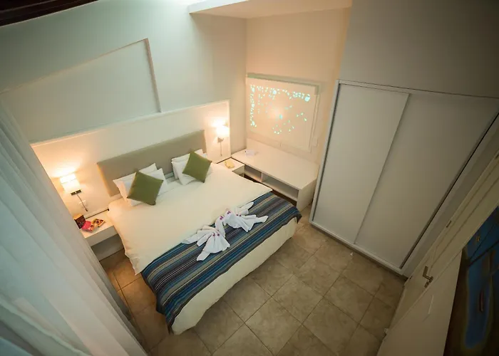 Myroandrou Aparthotel