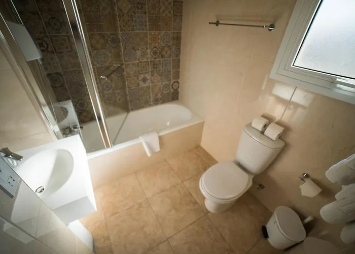 Aparthotel Myroandrou Pernera