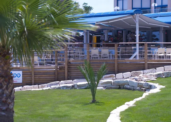 Aparthotel Myroandrou Pernera