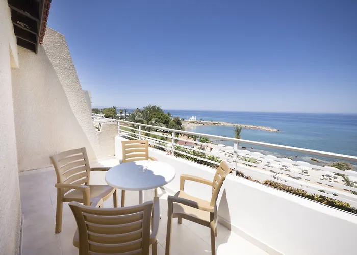 Myroandrou Aparthotel