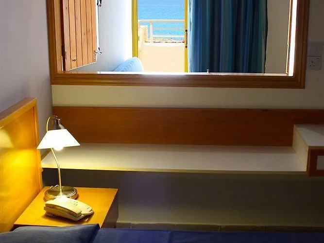 Myroandrou Lägenhetshotell 4*