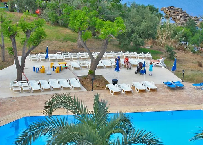 Myroandrou Aparthotel