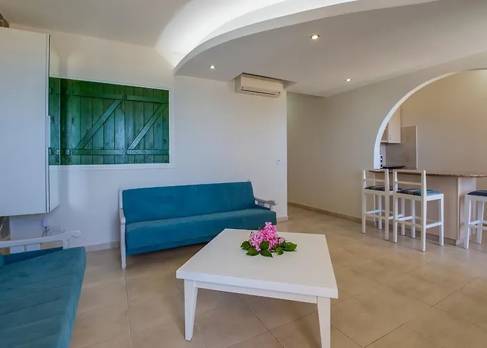 Myroandrou Aparthotel