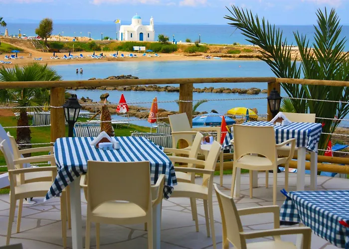 Aparthotel Myroandrou